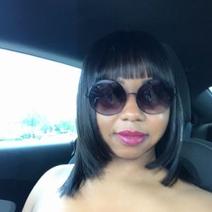 Meet your Posher, Latasha